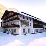 Alpenlodge, 4 * Тирзе